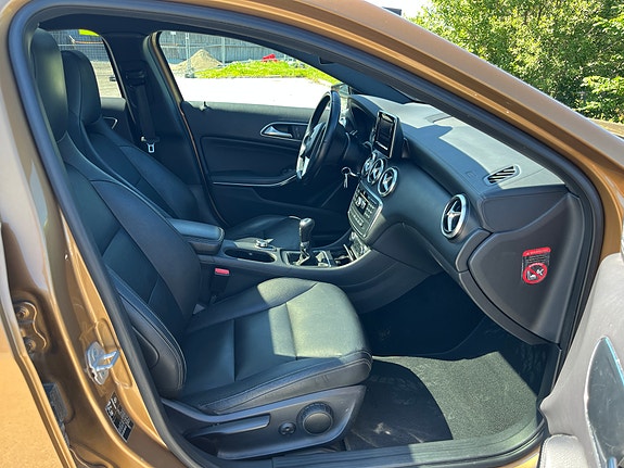 Mercedes-Benz A180 8 of 20