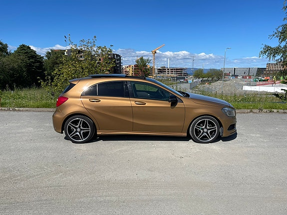 Mercedes-Benz A180 4 of 20