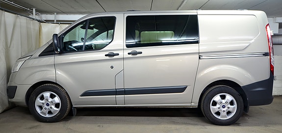 Ford Transit Custom 3 of 5