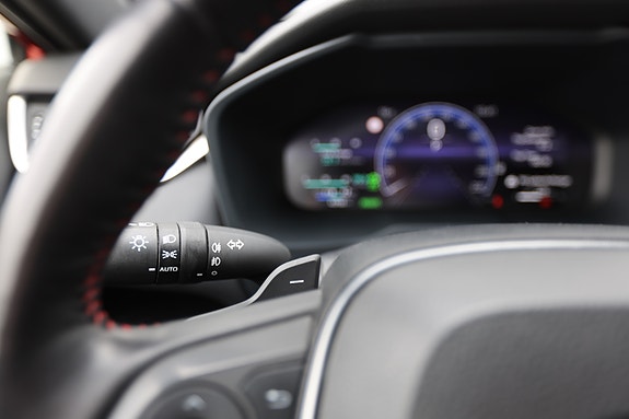 Toyota RAV4 Plug-in Hybrid 20 of 30