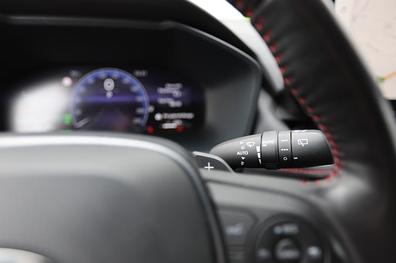 Toyota RAV4 Plug-in Hybrid 21 of 30