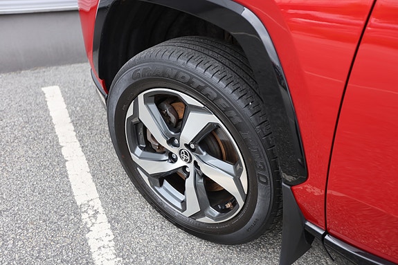 Toyota RAV4 Plug-in Hybrid 5 of 30