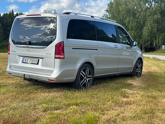 Mercedes-Benz V250 8 of 8