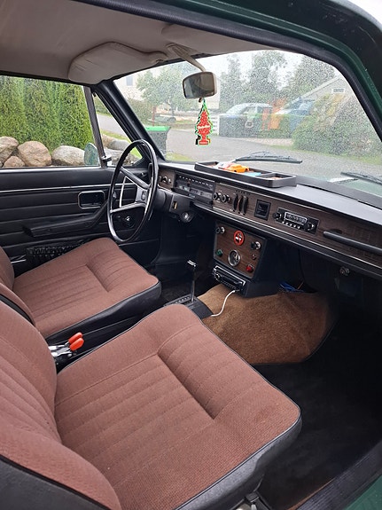 Volvo 142 24 of 29