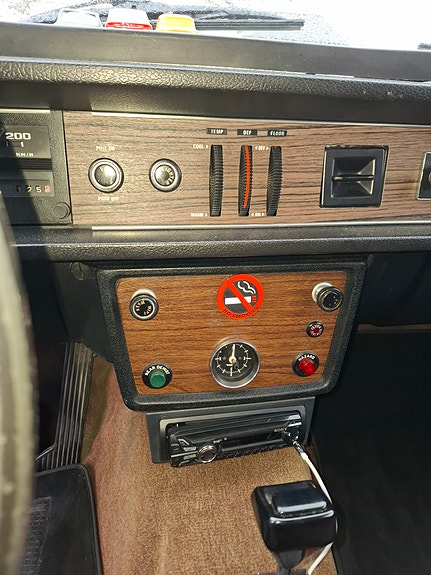 Volvo 142 19 of 29