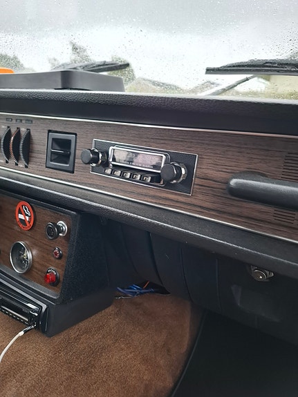 Volvo 142 25 of 29