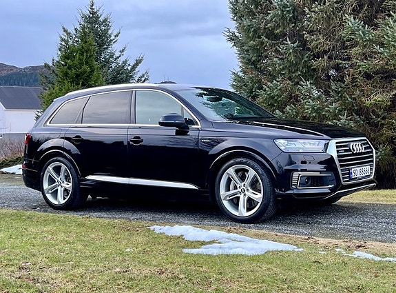Audi Q7 4 of 5
