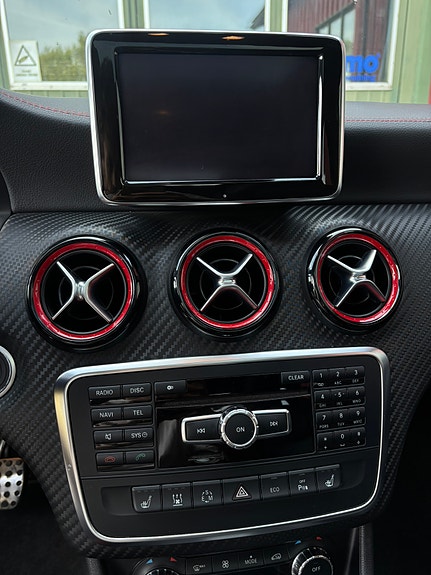 Mercedes-Benz A250 29 of 30