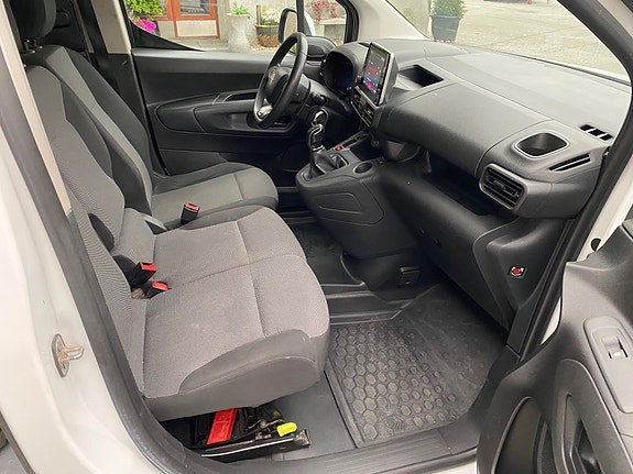 Citroen Berlingo 17 of 25