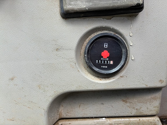 Hyundai 140 LCD-7 29 of 30