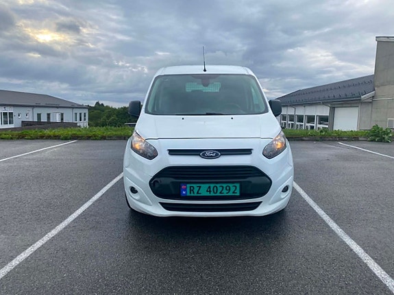 Ford Transit Connect 3 of 19