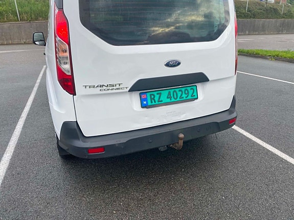 Ford Transit Connect 7 of 19