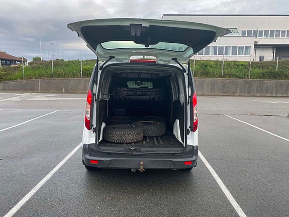 Ford Transit Connect 9 of 19