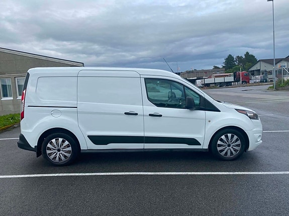 Ford Transit Connect 4 of 19
