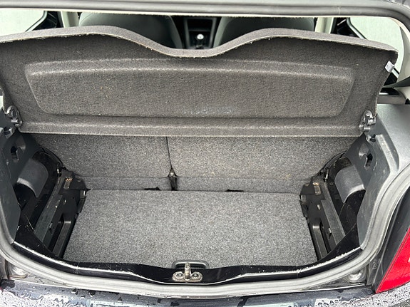 Volkswagen UP! 15 of 21