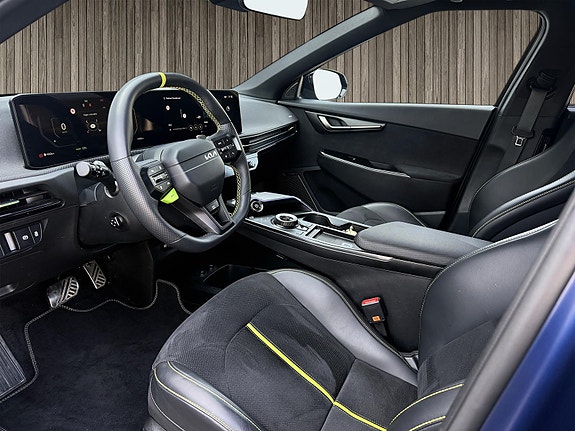 Kia EV6 9 of 14