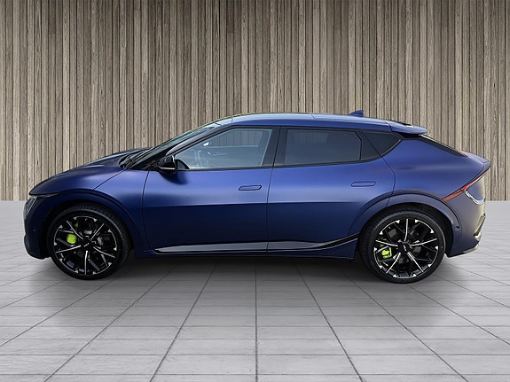 Kia EV6 8 of 14