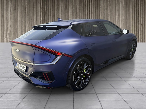 Kia EV6 5 of 14