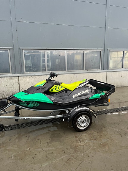 Sea doo spark trixx 2up 2 of 6