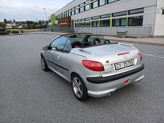 Peugeot 206 3 of 5