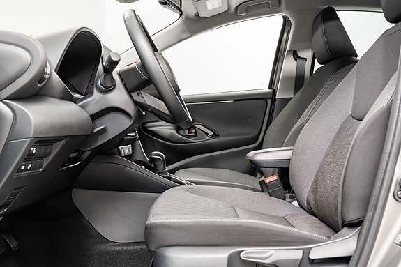 Toyota Yaris 15 of 24