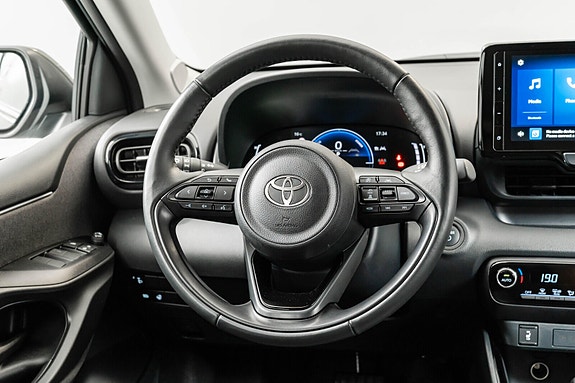 Toyota Yaris 20 of 24