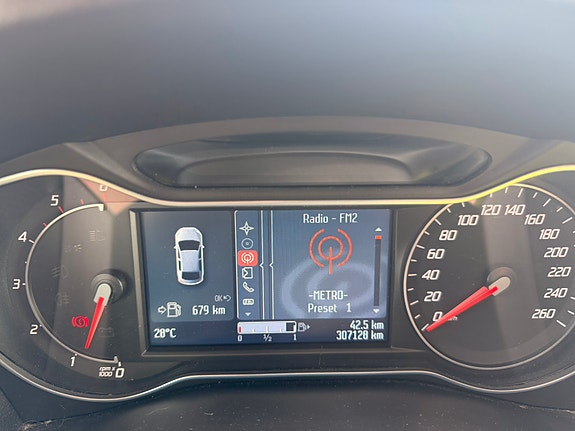 Ford S-MAX 13 of 24