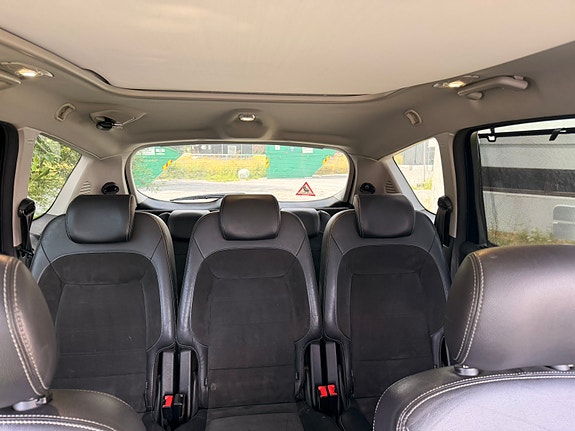 Ford S-MAX 15 of 24