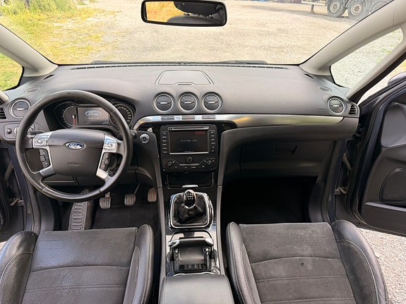 Ford S-MAX 19 of 24