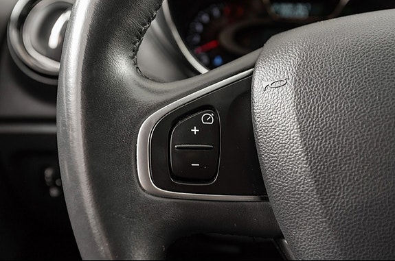 Renault Captur 14 of 24