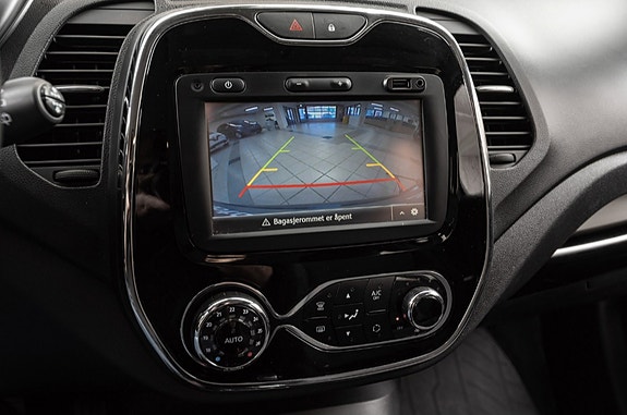 Renault Captur 18 of 24