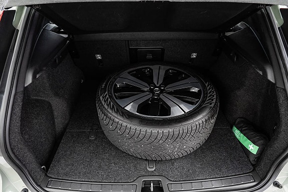 Volvo XC40 23 of 30