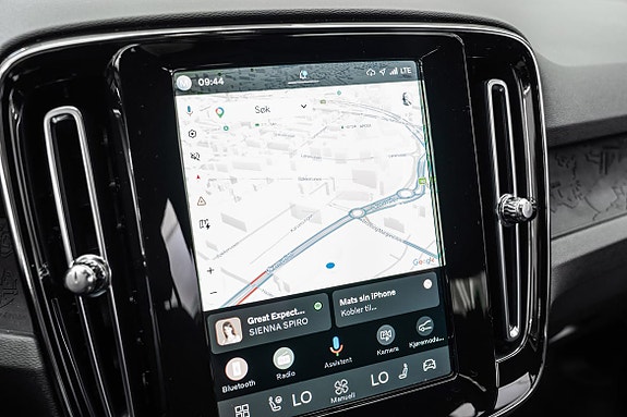 Volvo XC40 19 of 30