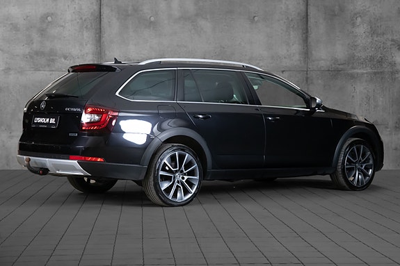 Skoda Octavia Scout 5 of 5