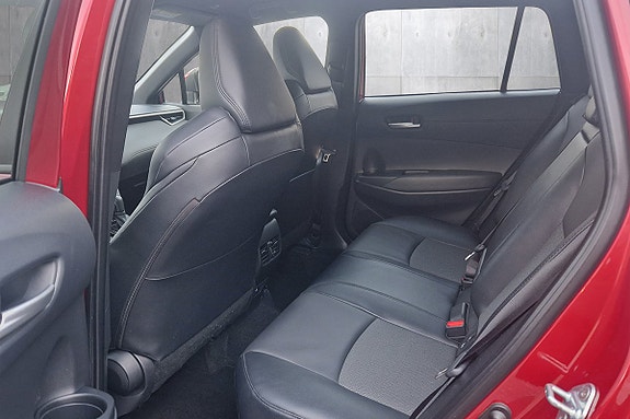 Toyota Corolla Cross 12 of 18
