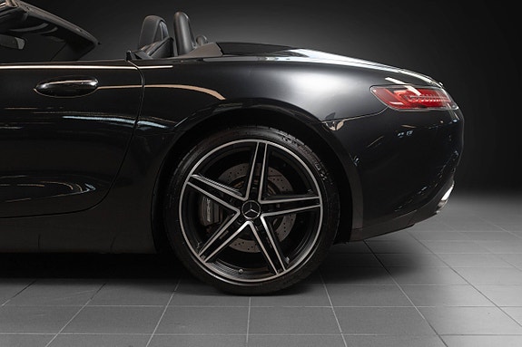 Mercedes-Benz AMG GT Roadster 23 of 30