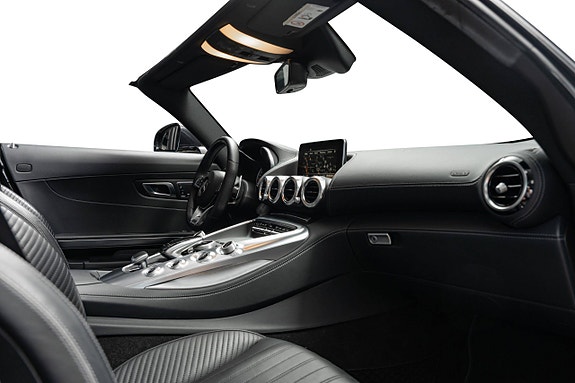 Mercedes-Benz AMG GT Roadster 15 of 30