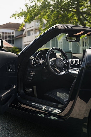 Mercedes-Benz AMG GT Roadster 8 of 30