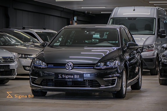 Volkswagen Golf VII 4 of 5