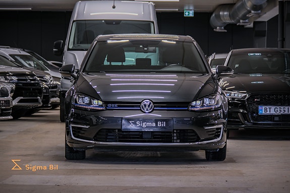 Volkswagen Golf VII 3 of 5