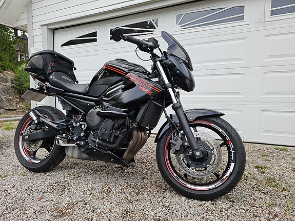 Yamaha XJ6 2 of 15