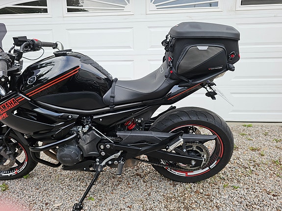 Yamaha XJ6 7 of 15