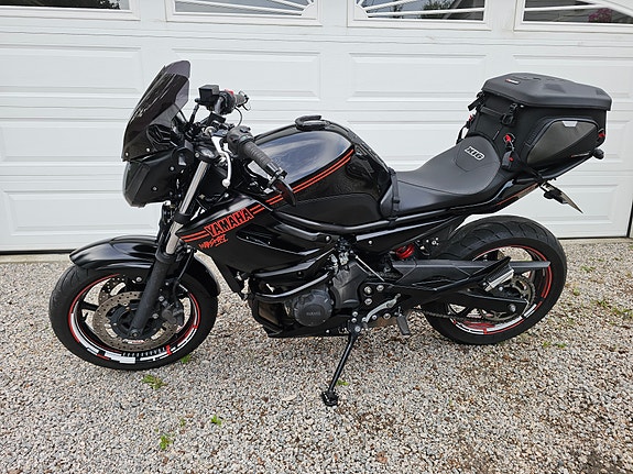 Yamaha XJ6 11 of 15
