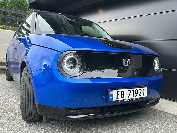 Honda e 4 of 5