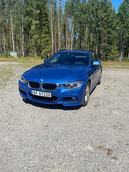 BMW 318d 3 of 5