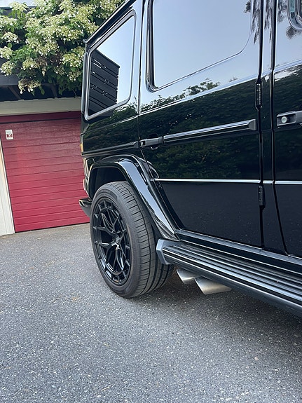 Mercedes-Benz G63 9 of 15