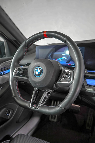 BMW i5 20 of 30