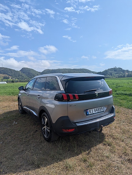 Peugeot 5008 5 of 11