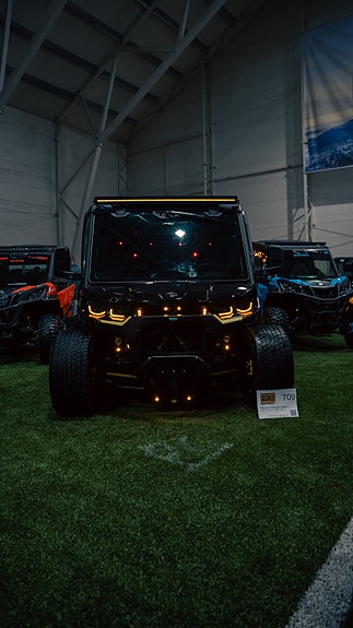 Can-Am Traxter XU HD8 2 of 5