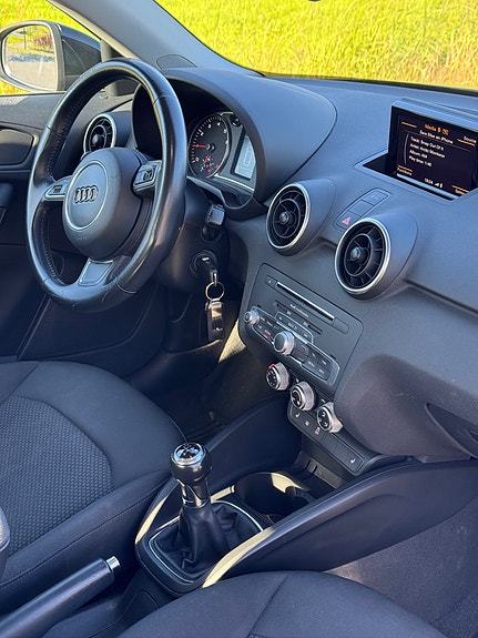 Audi A1 5 of 17